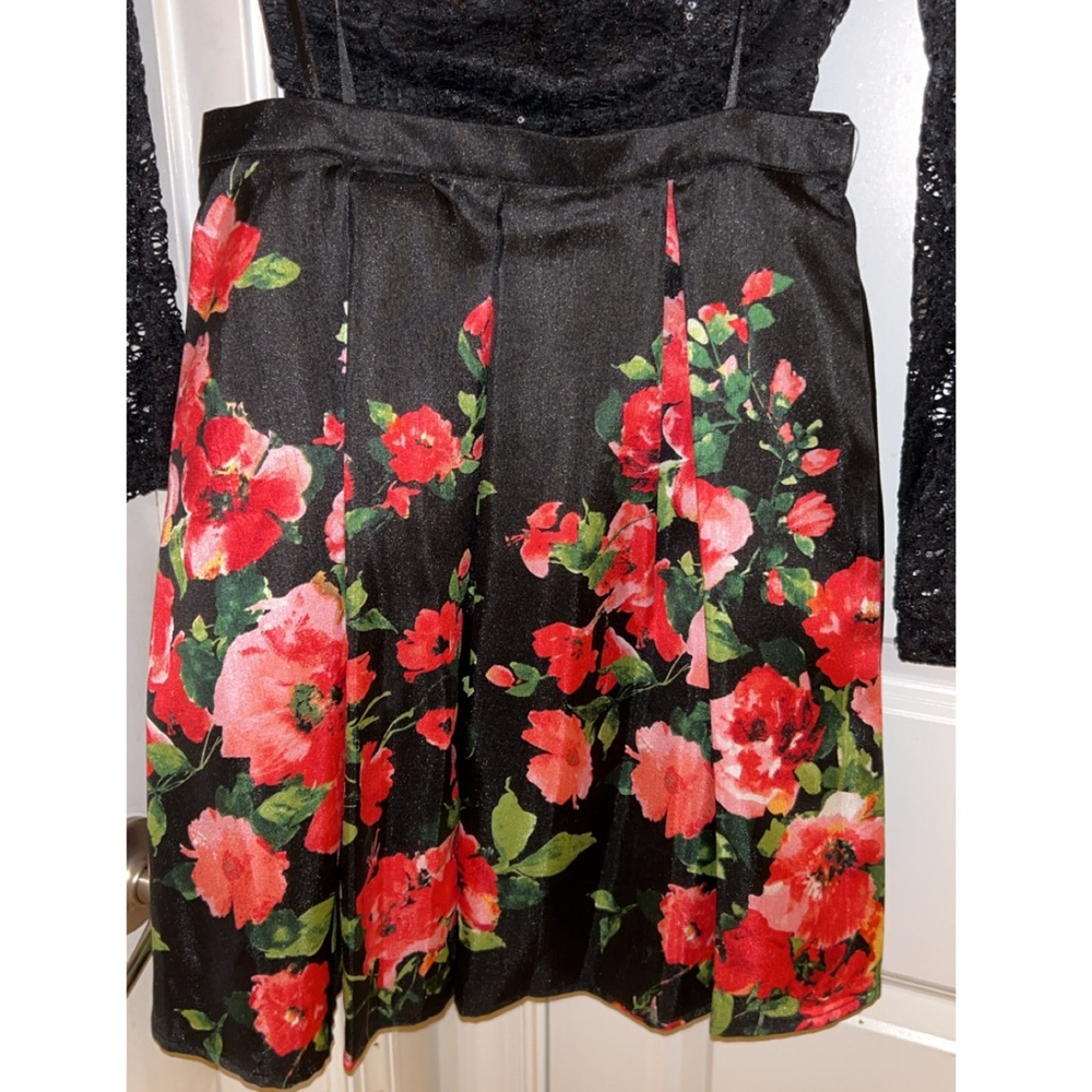 NWT Sequin Hearts 2 Piece Set - Picture 7 of 9